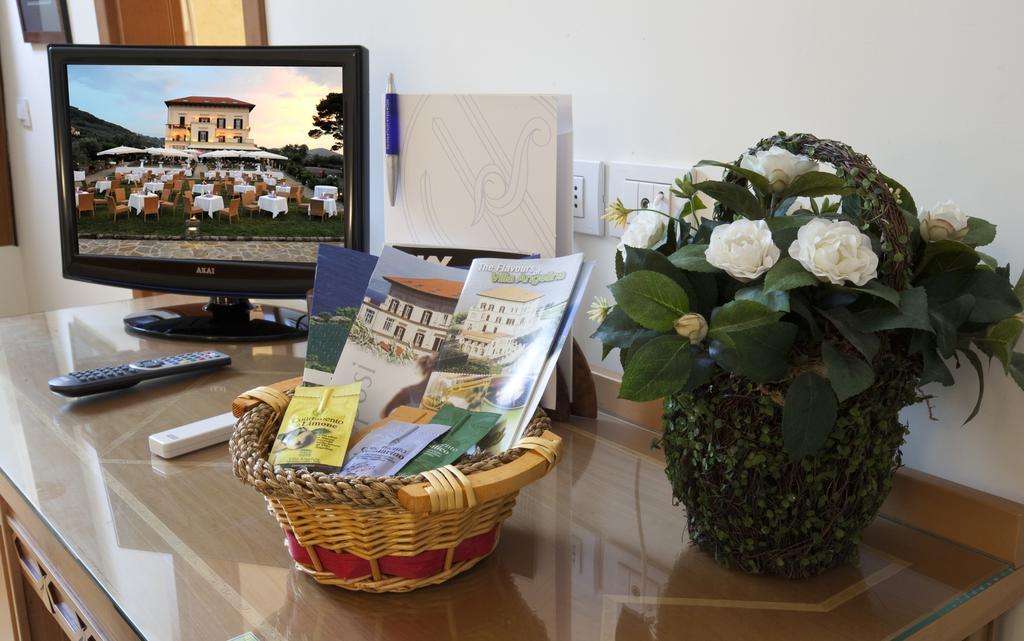Villa Angelina มัสซาลูเบรนเซ ภายนอก รูปภาพ